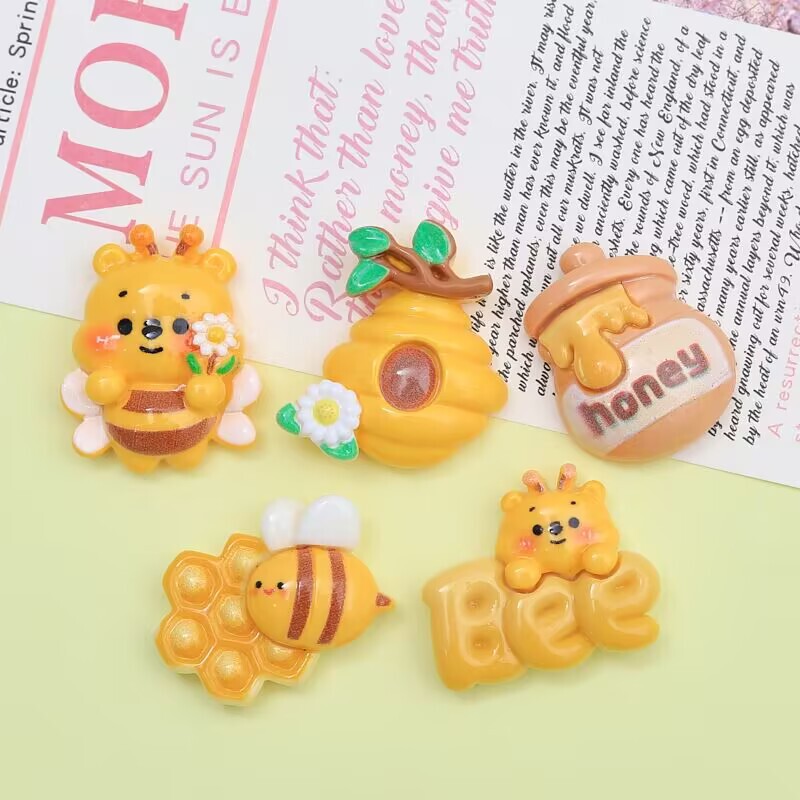 Cute Pooh Bee Creative Handmade DIY Cream Glue Phone Case Keychain Shoe Flower Resin Accessories Wholesale Cute Pooh Bee Creative Handmade DIY Cream Glue Phone Case Keychain Shoe Flower Resin Accessories Wholesale
