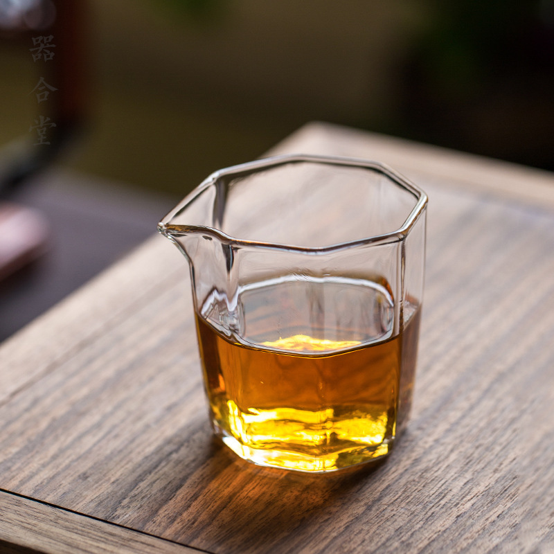 Octagonal thickened glass fair Cup Japanese tea set tea dispenser heat-resistant Tea Sea household small size kung fu tea maker