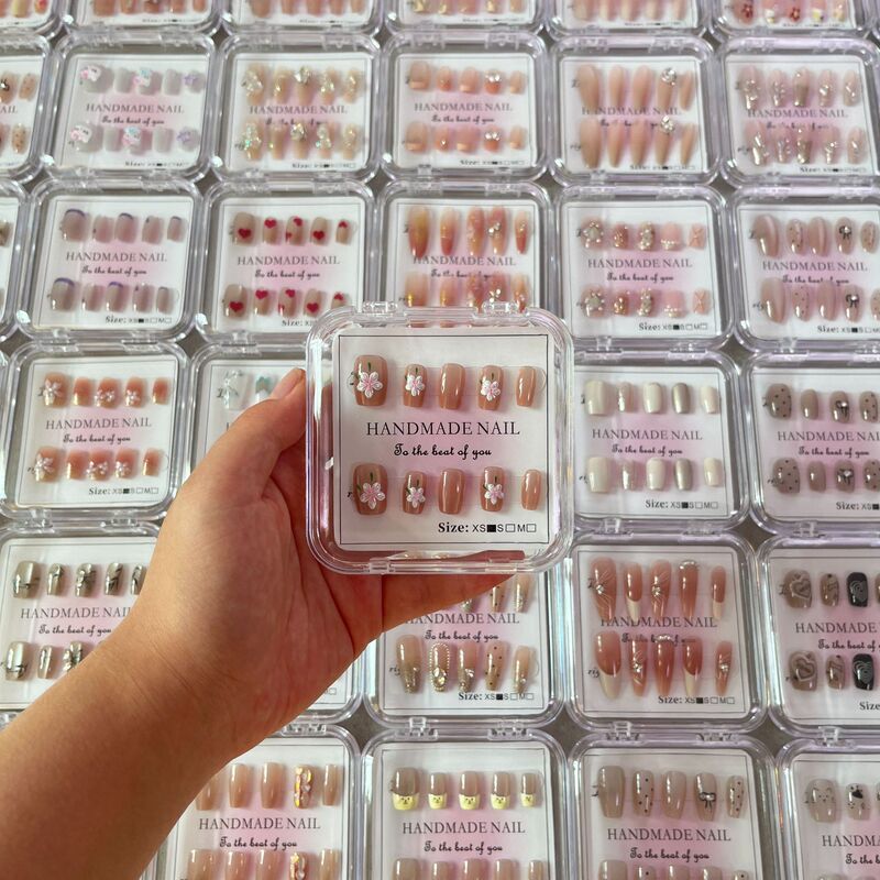 Wearable Nail Art Wholesale Night Market Live Blind Box Matching Stall Wearable Nail Salon Diamond Simple Unsold Returnable