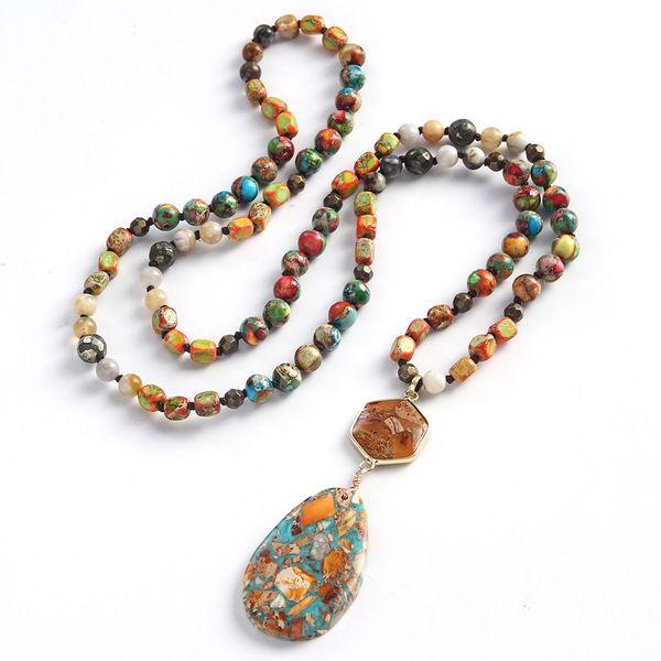 multicoloured magnetic necklace