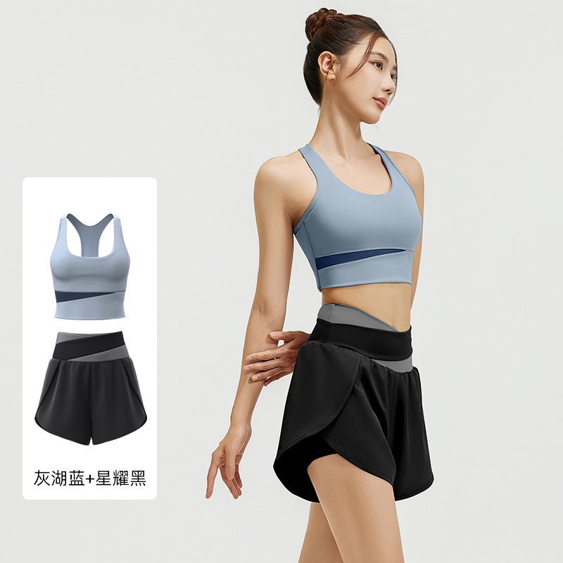 그레이 레이크 블루 + 스타 블랙