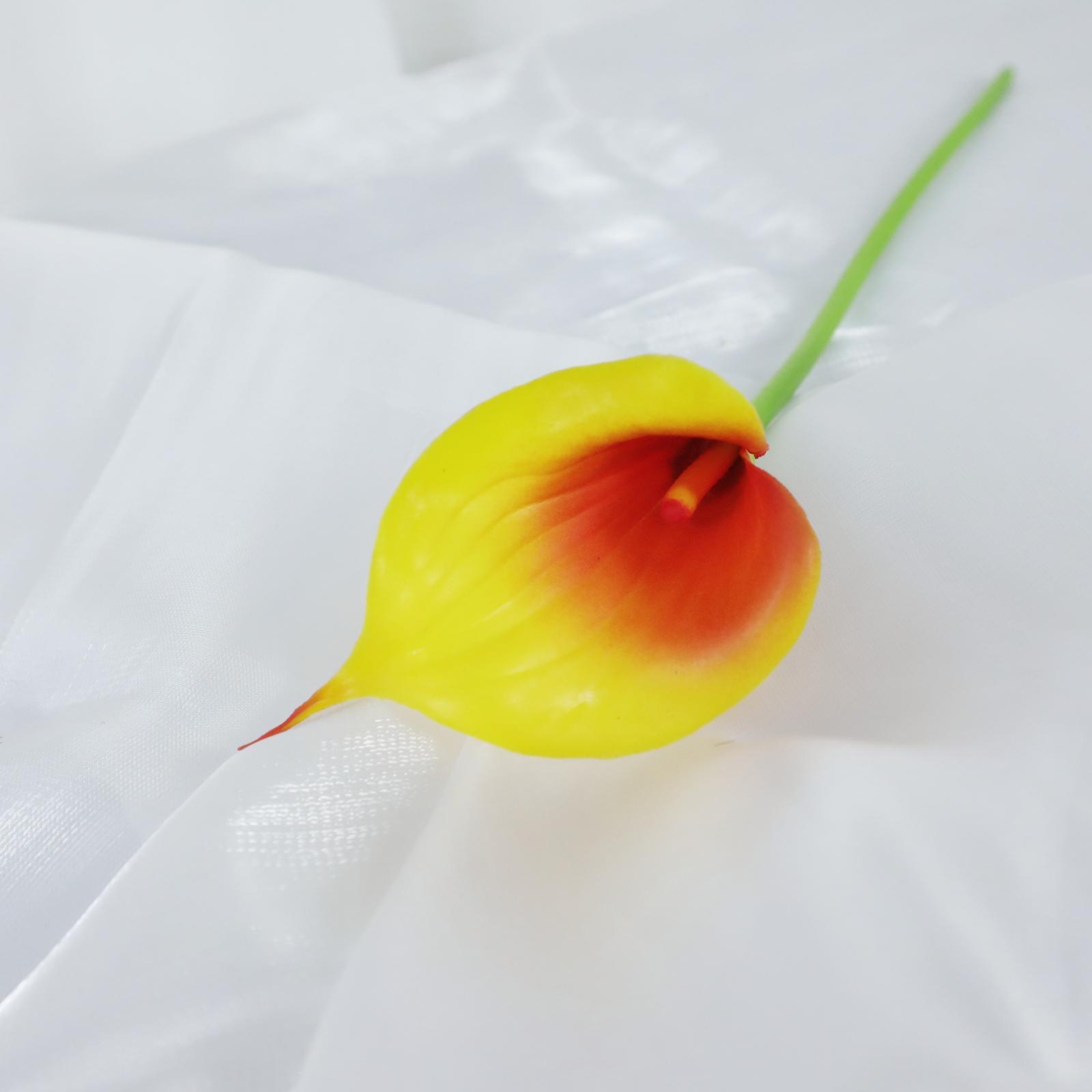 Mini mano-sensación Calla Lily falso ramo de flores artificiales transfronterizas Comercio exterior decoración del hogar Accesorios de fotografía fábrica al por mayor