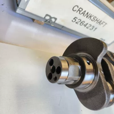 ISF2.8 engine crankshaft OE – Crankshaft, camshaft