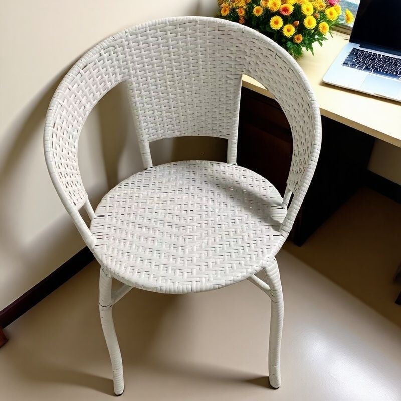 Outdoor rattan chair three-piece set, balcony chair with backrest, coffee table, office chair, leisure chair, living room rattan chair, round table five-piece set Outdoor rattan chair three-piece set, balcony chair with backrest, coffee table, office chair, leisure chair, living room rattan chair, round table five-piece set