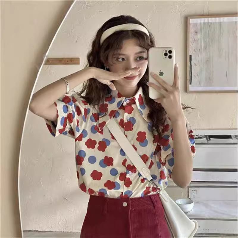 Summer New French Style Retro Hong Kong Style Floral Shirt Women's Design Sense Niche Doll Collar Puff Sleeve Flower Top