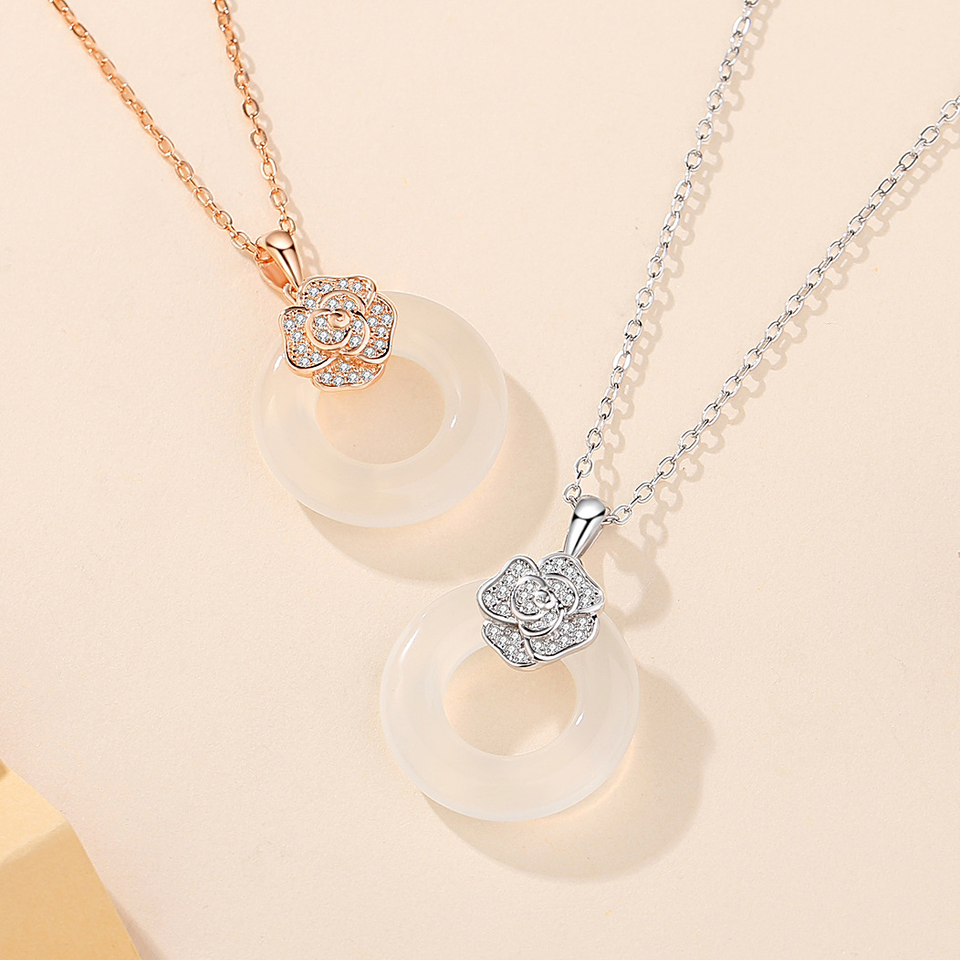 S925 plata blanco Jade hebilla de seguridad collar de las mujeres de moda nacional nuevo chino Rosa collar con diamante flor joyería al por mayor