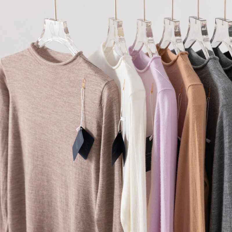 Autumn and Winter Yangzi Yarn Fine-Spun 100% Fine Wool Half-Turtleneck Knit Base Sweater for Women, Thin Sweater for Layering, Simple and Suitable for Commuting Autumn and Winter Yangzi Yarn Fine-Spun 100% Fine Wool Half-Turtleneck Knit Base Sweater for Women, Thin Sweater for Layering, Simple and Suitable for Commuting