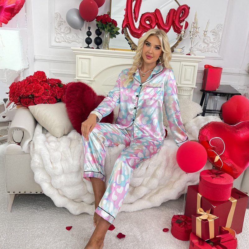 2026 New Cross-Border Foreign Trade European and American Style Women's Pajamas Christmas Cartoon Print Two-Piece Set Faux Silk Loungewear 2026 New Cross-Border Foreign Trade European and American Style Women's Pajamas Christmas Cartoon Print Two-Piece Set Faux Silk Loungewear