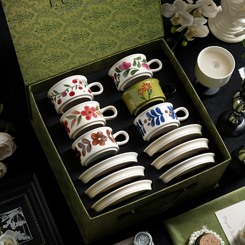 [green gift box] medieval flowers 6 cups and 6 saucers (red fruit + pink flowers + red flowers + green + brown flowers + blue grass)