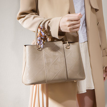 ����ĸ�H���Y��Ůʿ2025�¿�����������͋�����������б���Ů