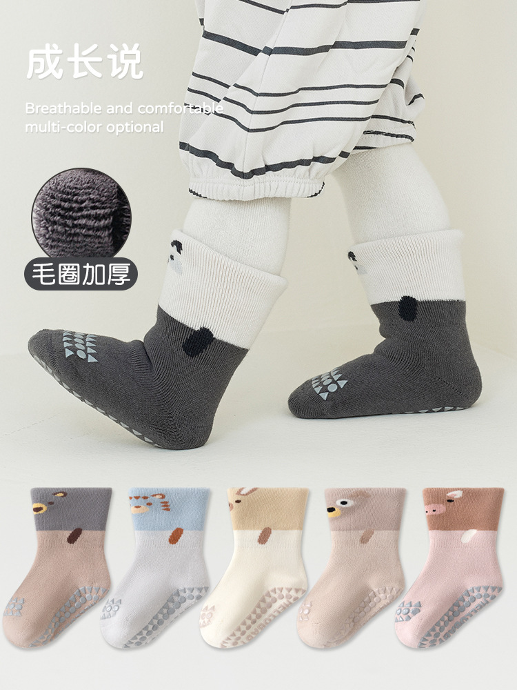 Calcetines del piso de los niños de invierno Nuevo engrosamiento Terry cálido recién nacido niños y niñas media pantorrilla antideslizante calcetines de bebé