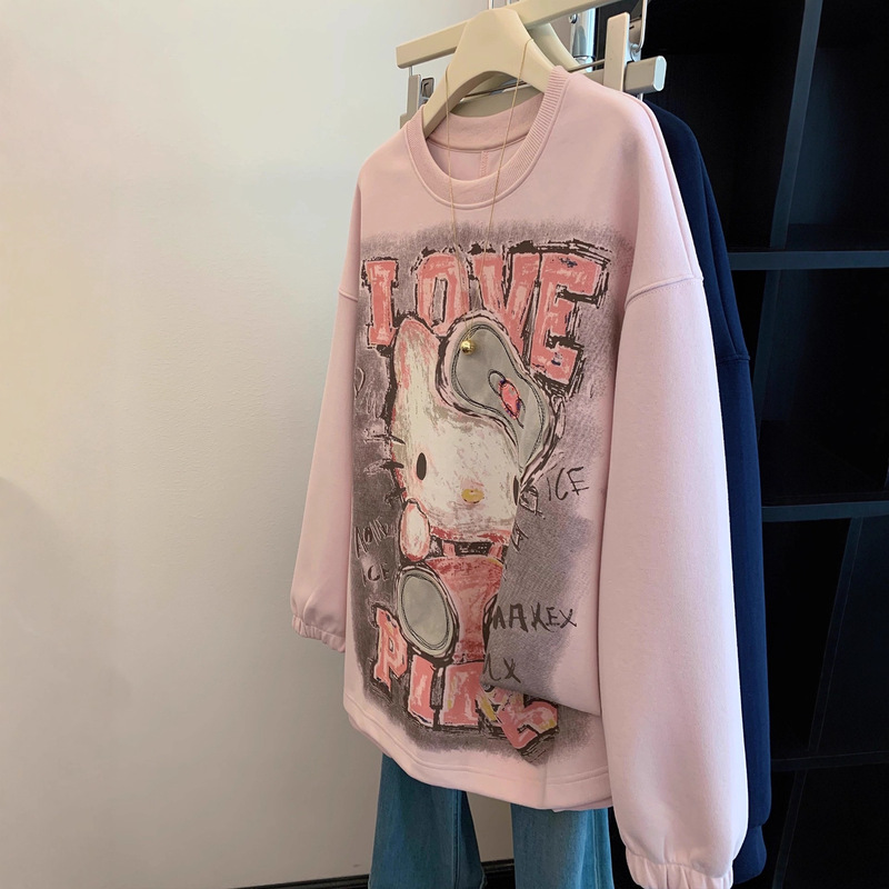 Extra Large Size 150kg Pink Cartoon Printed Round Neck Velvet Sweatshirt for Women in Autumn and Winter Cute Style Age-Reducing Loose Top