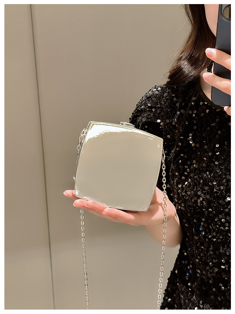 2025 New acrylic bag, square box bag, single-shoulder crossbody chain, women's makeup bag, fashionable cross-border clutch undefined
