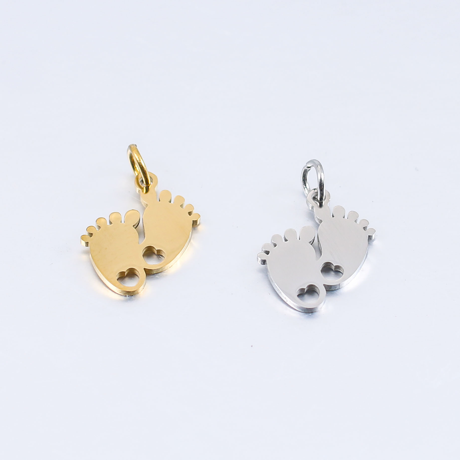 27g Weight Pendant Jewelry Making Type DIY Jewelry Accessories Classification 5 PCS/Package Quantity 304 Stainless Steel Material Foot Pattern Plating Design Cute Style 5 PCS/Package 304 Stainless Steel Foot Pendant 5