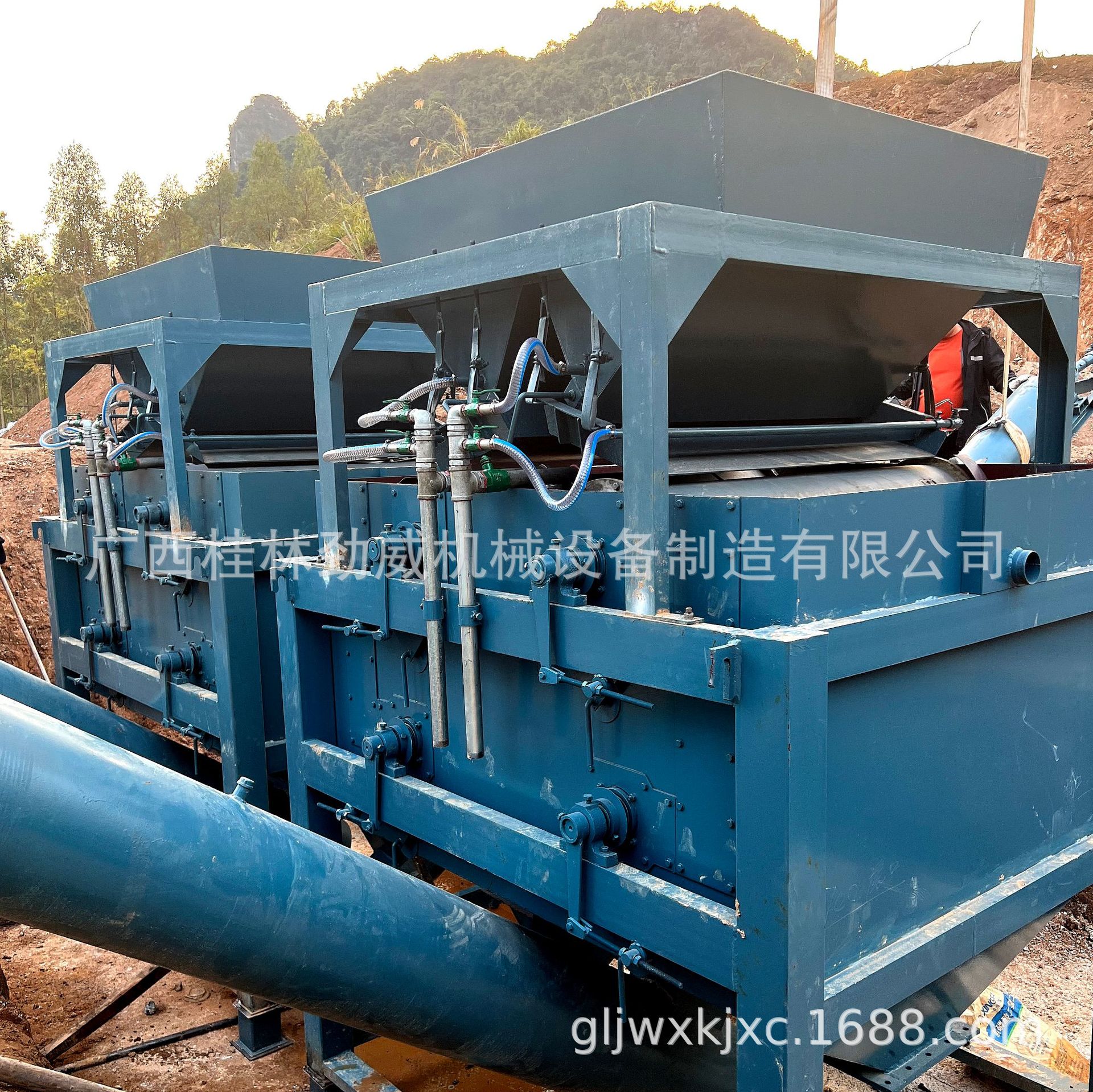 Mining machinery   Water separator    Wet magnetic separator