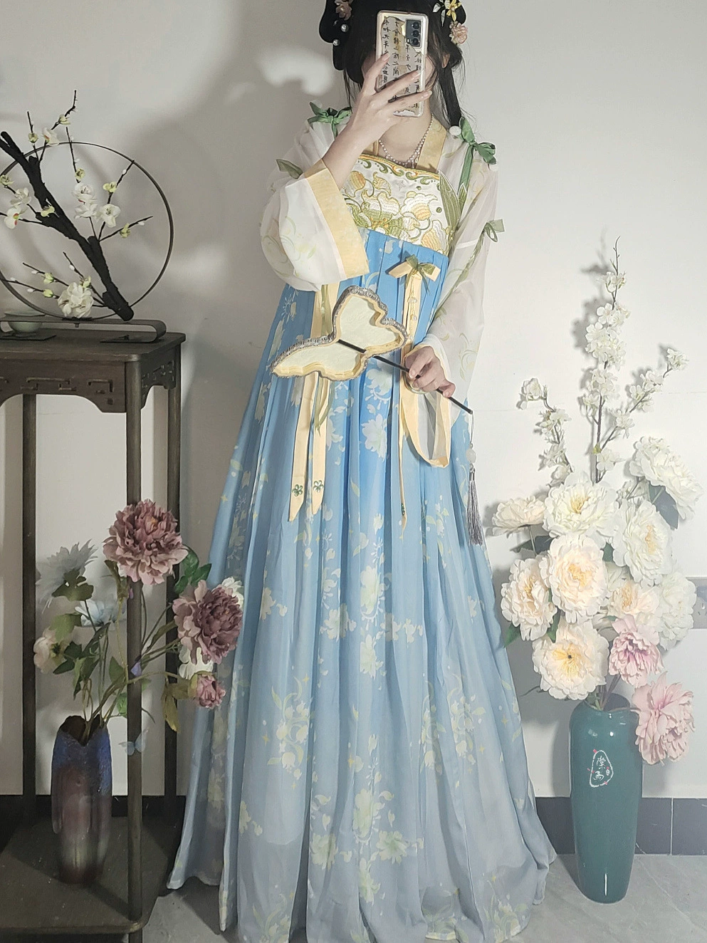 Оригинальная женская юбка длиной до груди в стиле династии Хань Chuncha Ji с дальним колокольчиком и китайскими элементами, вышитыми градиентными весенне-летними принтами.