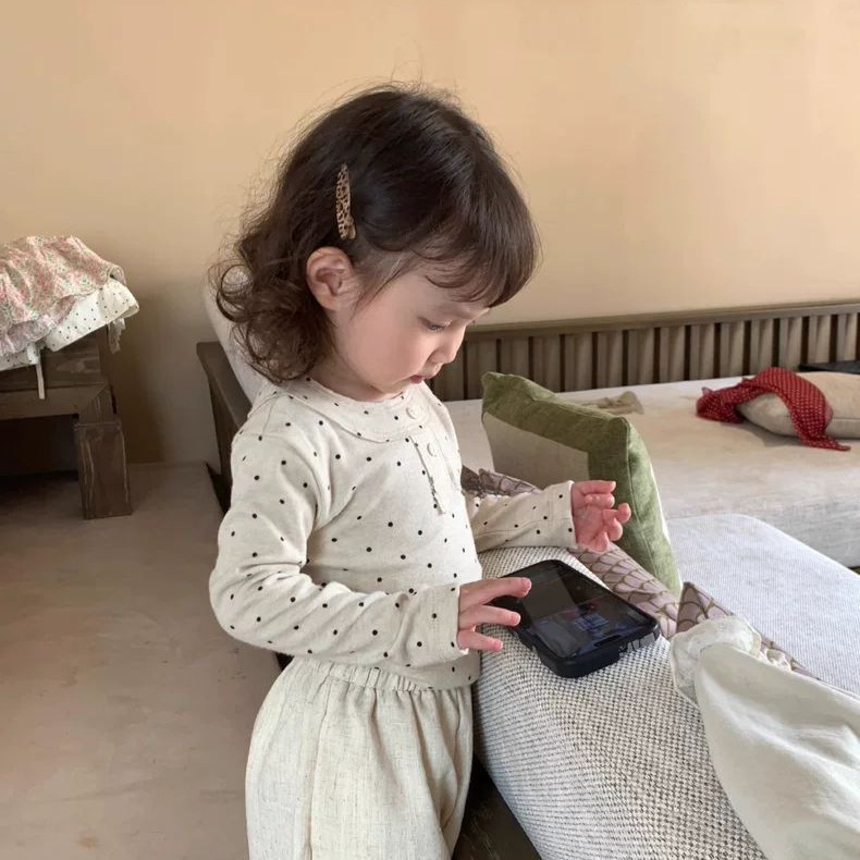 Girls' Polo Dot Long Sleeve T-Shirt Base Shirt Early Spring Children's Baby All-match Inner Top 0033A082