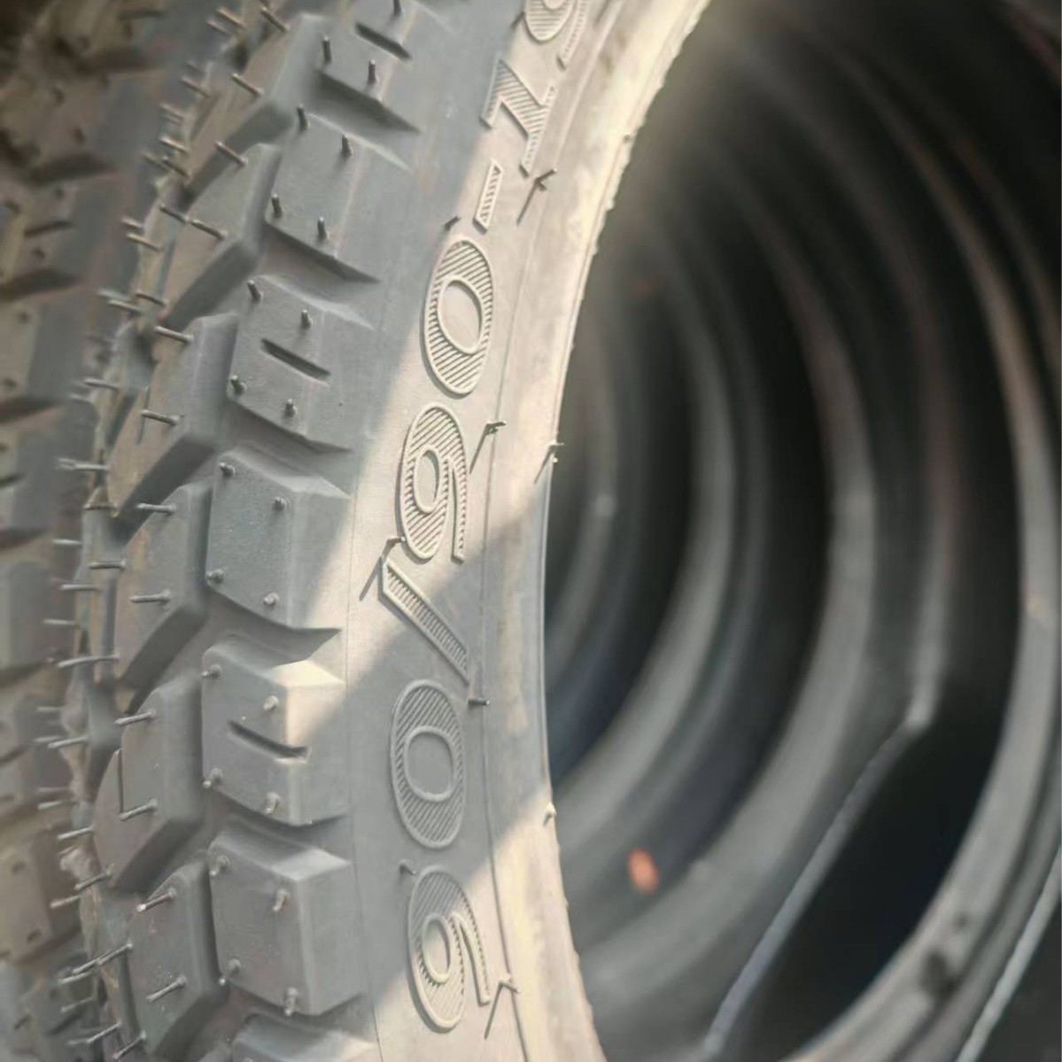 90/90-19  90/90-17  90/90-18电动车轮胎 摩托车轮胎 外胎 钢丝