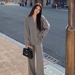 秋冬羊毛套装女V领针织阔腿裤羊绒衫宽松显瘦时尚两件套慵懒风ins