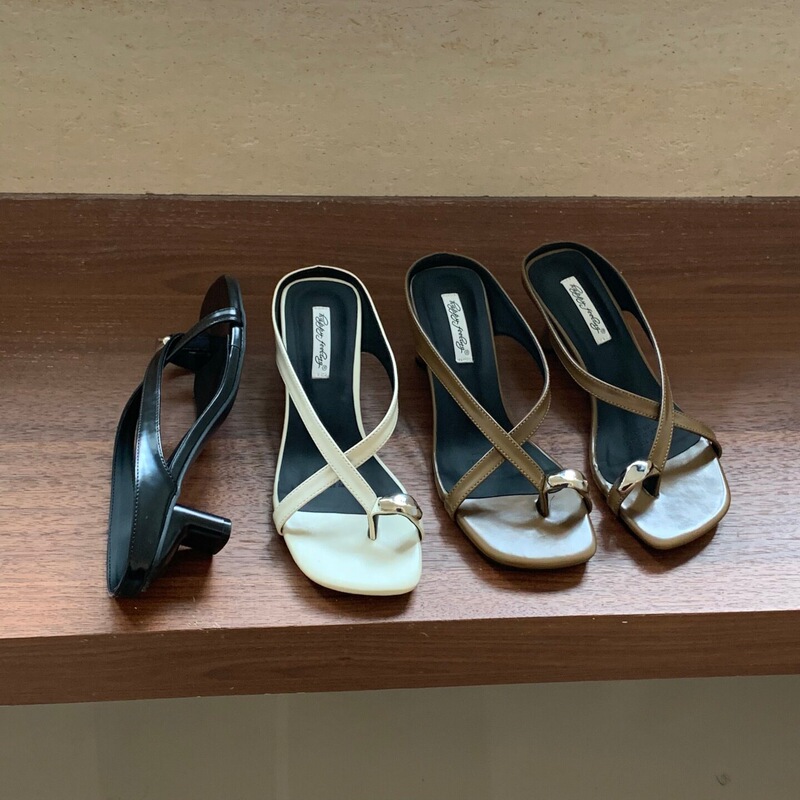 2026 New Retro Metal Buckle Thong-Toe Square-Toe Stiletto Heel Sandals for Women, Mid-Heel Flip-Flop Sandals, Roman Shoes 2026 New Retro Metal Buckle Thong-Toe Square-Toe Stiletto Heel Sandals for Women, Mid-Heel Flip-Flop Sandals, Roman Shoes
