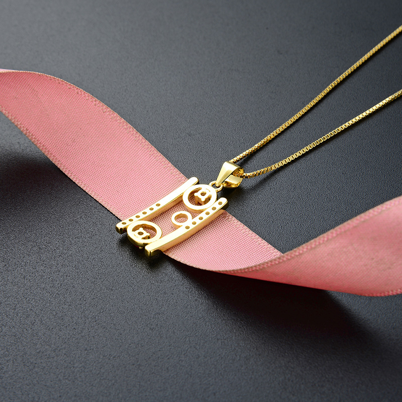 S925 plata esterlina collar cuadrado femenino versátil diseño de nicho simple colgante de cadena clavicular al por mayor