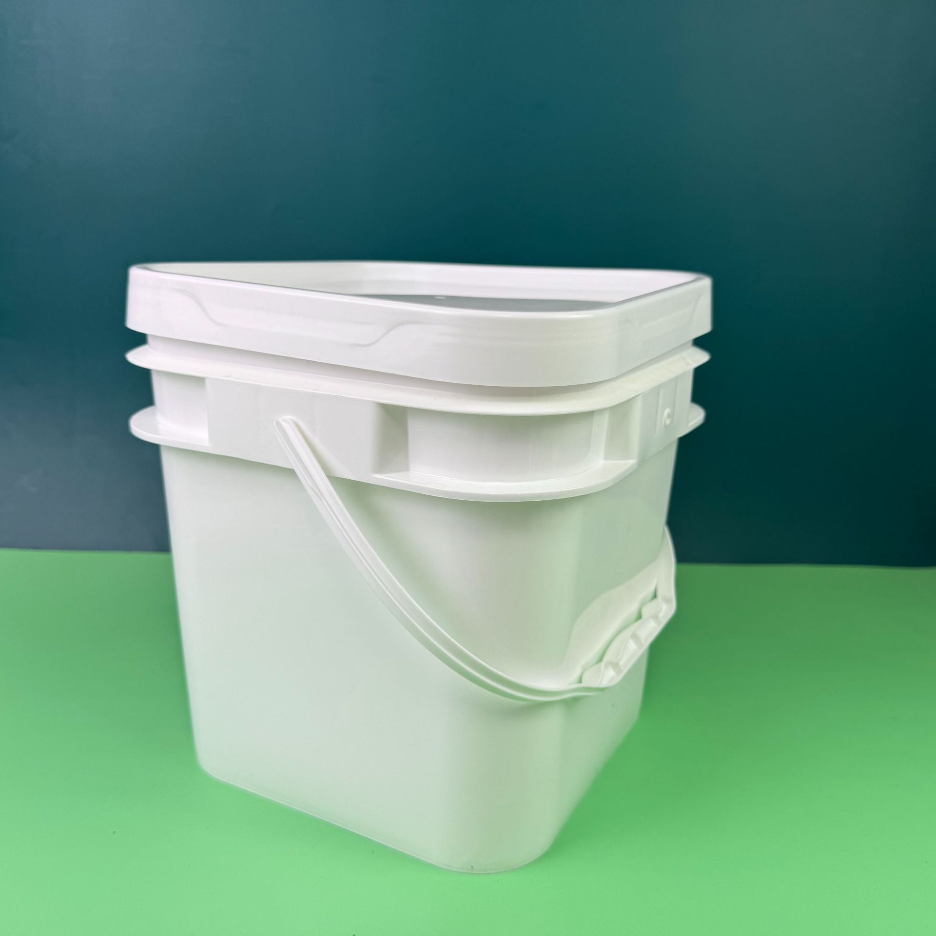 加厚塑料5升方形桶大口带盖四方家用小水桶加厚全新料包装桶现货