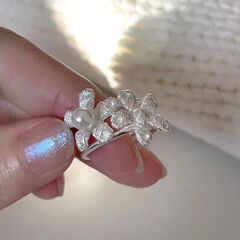 Full design sense~Instagram-style light luxury high-end woven flower pearl ring for women, fashionable niche open ring