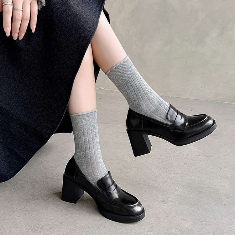 2025 New Style Genuine Leather Splicing, Simple Color Polishing, Huge and Beautiful Thick Heels, Comfortable and Versatile Commuting Shoes That Are Not Tiring for Feet