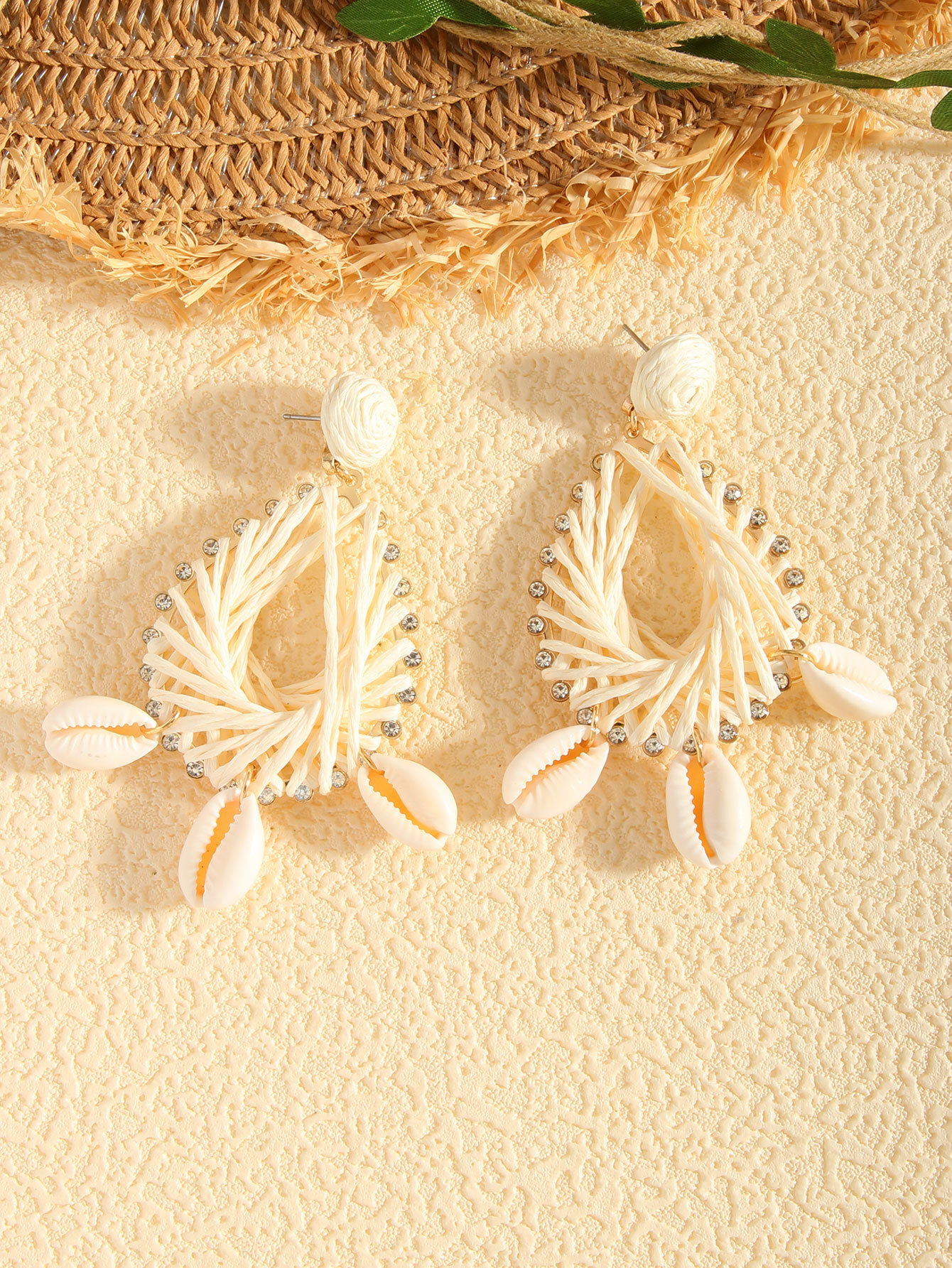 Cross-border Bestseller: Bohemian Creative Raffia Shell Pendant Geometric Ocean-style Beach Vacation Earrings_voghion.com