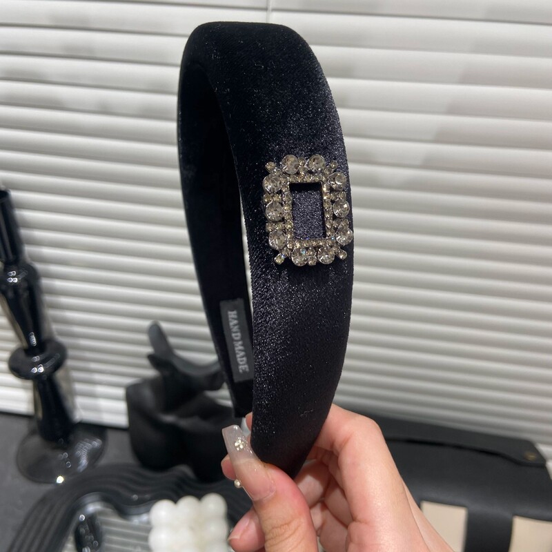 韓国の美ラードの金のカチューシャの女性の秋冬の高級感の洋気のファッションの高い頭のトップのカチューシャの外出のカチューシャの髪飾り|undefined