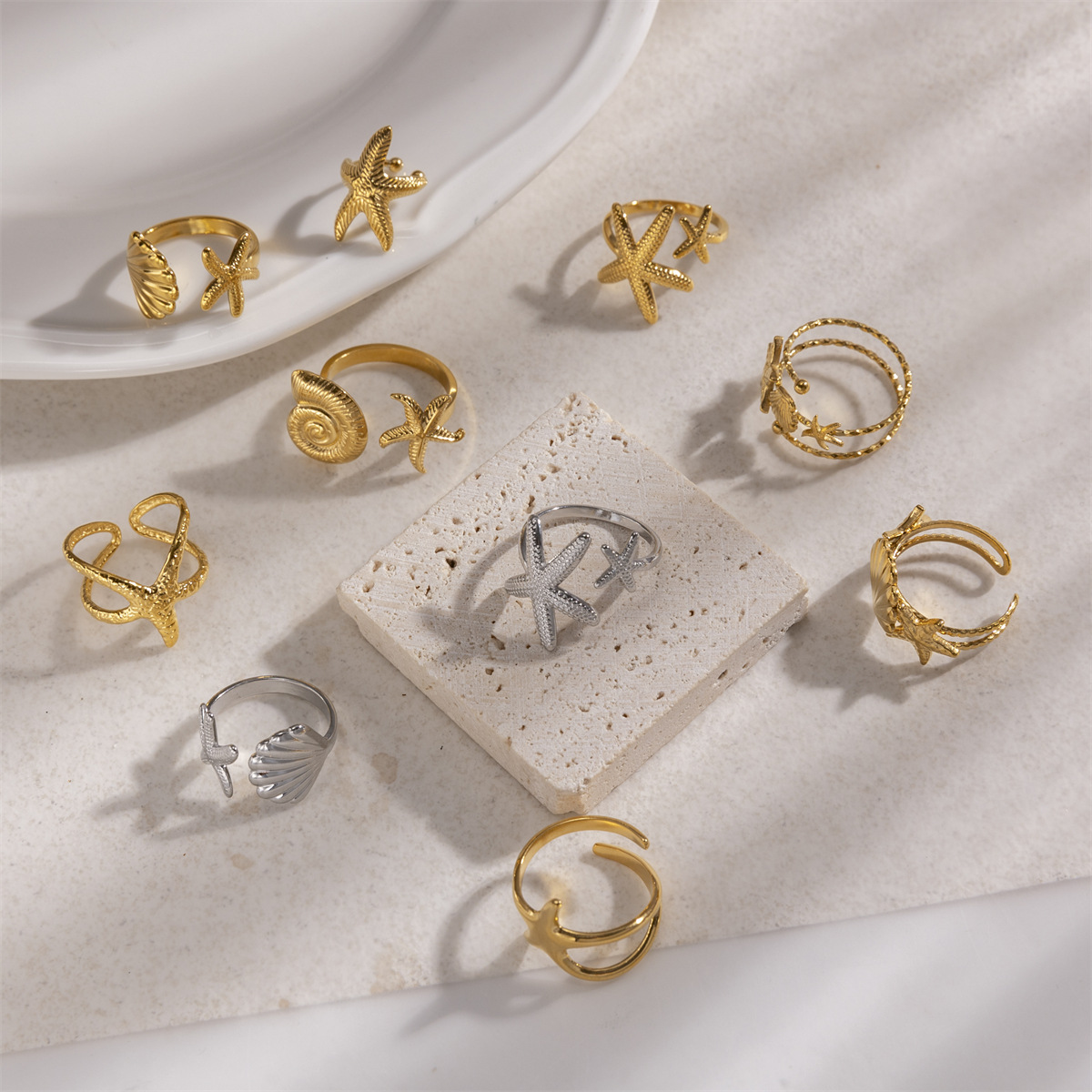 Tena Anillo de acero inoxidable de estilo europeo y americano Diseño de nicho femenino Playa de vacaciones Anillo de acero de titanio Joyería de explosión transfronteriza