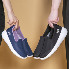 旅遊鞋批發2023秋季新款男女情侶休閒運動鞋輕便軟底中老年健步鞋