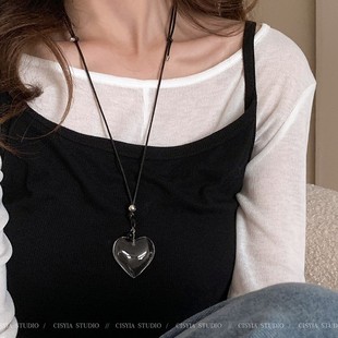 Korean Version Ins High-End Transparent Heart Necklace for Women 2025 Internet Celebrity New Popular Commuter Long Sweater Chain
