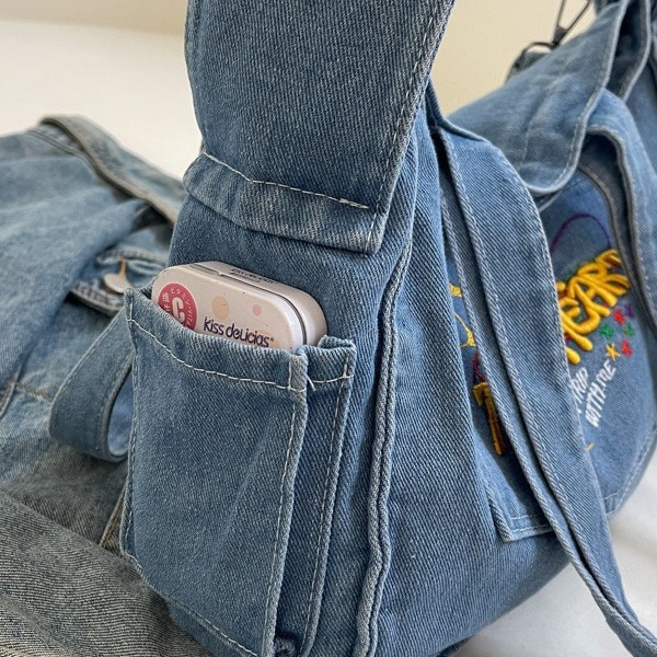 Nuevo bolso de mezclilla bordado de gran capacidad bolso de hombro de estilo universitario retro bolso de viaje de viaje de moda