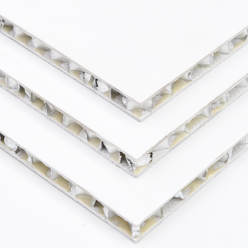 Panas de panal de aluminio grandes integradas techo de pared fabricantes al por mayor cocina baños oficina de techo de segunda clase