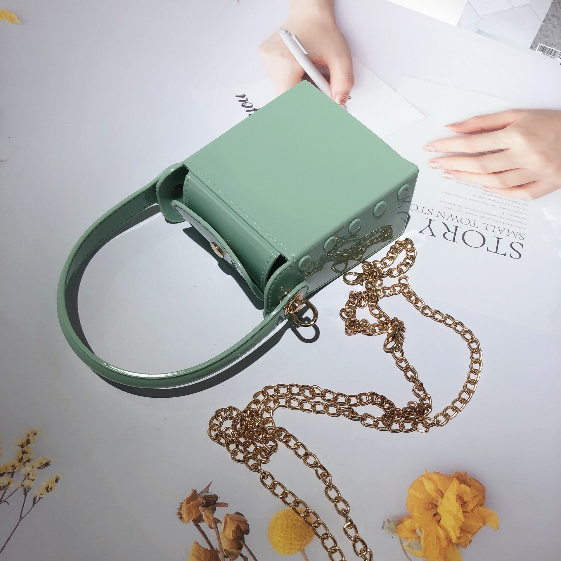 Women's Mini Pvc Solid Color Fashion Square Magnetic Buckle Crossbody Bag display picture 11