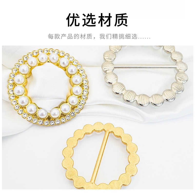 T-shirt from pearl, shirt, brace, buckle, belt