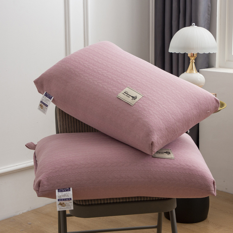 Twist knitted wheat pillow pink single pack