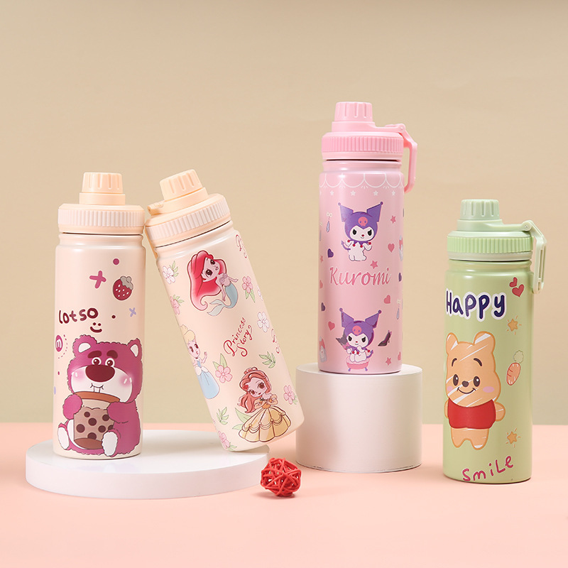卡通跨境网红304不锈钢保温杯草莓熊车载运动水壶便携提手壶吸
