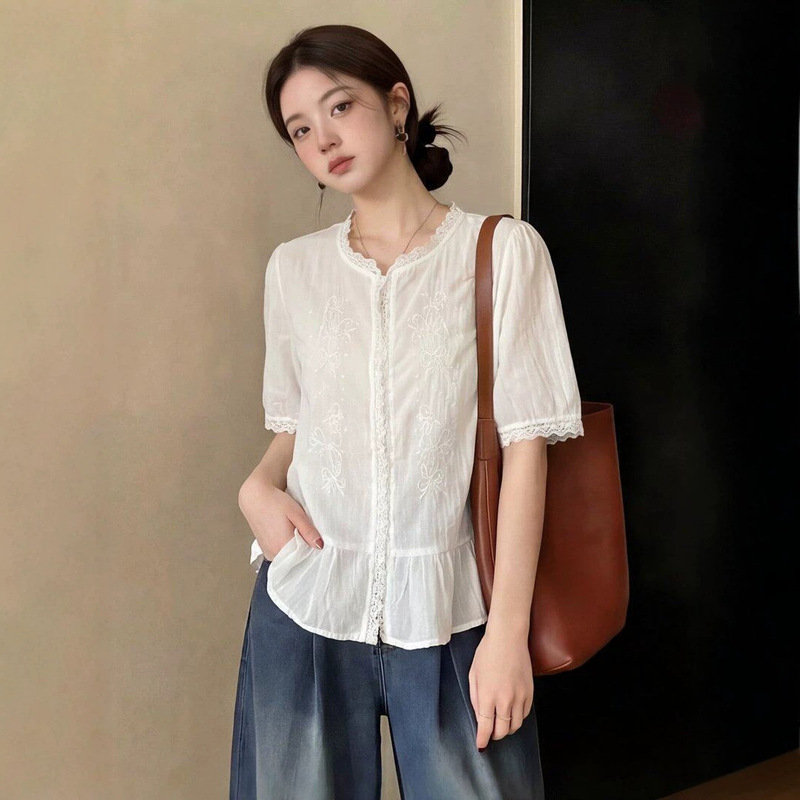 French-Style Gentle Embroidery Lace Short-Sleeve Shirt for Women, Summer New Slim-Fit Versatile Top A11813 French-Style Gentle Embroidery Lace Short-Sleeve Shirt for Women, Summer New Slim-Fit Versatile Top A11813