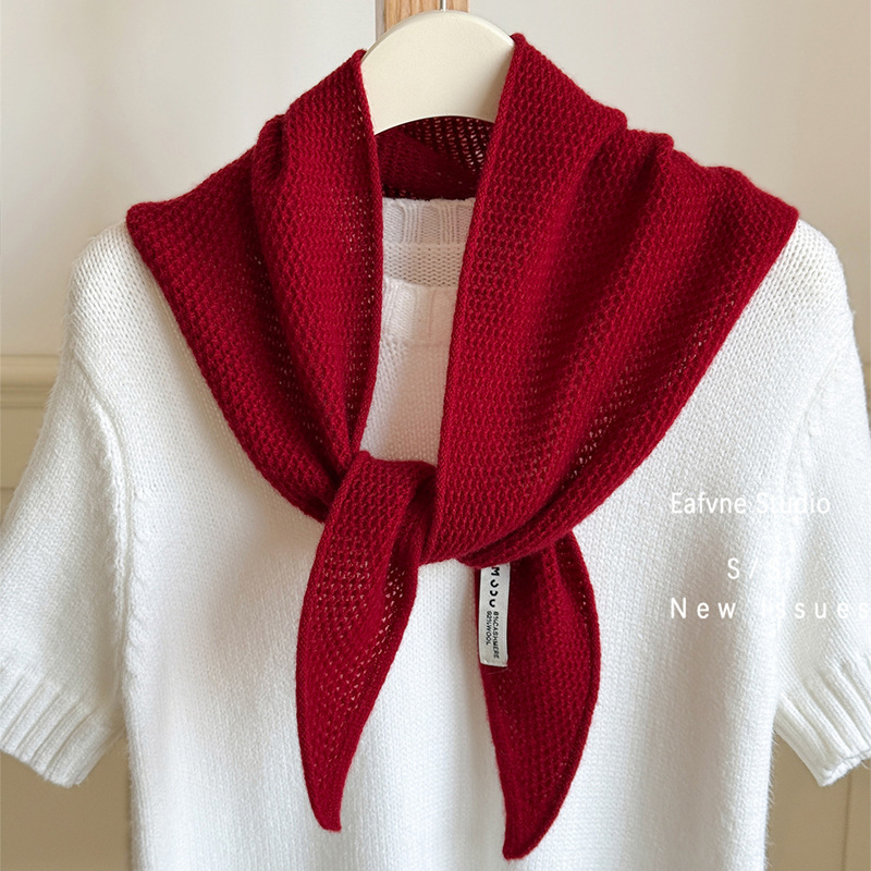Soft and High-Quality Triangular Scarf Neck Protector Australian Cashmere Wool Shawl Women's Simple Neck Protector Warm Knitted Small Scarf