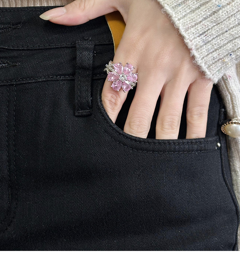 Anillo de circonita rosa en forma de corazón 5