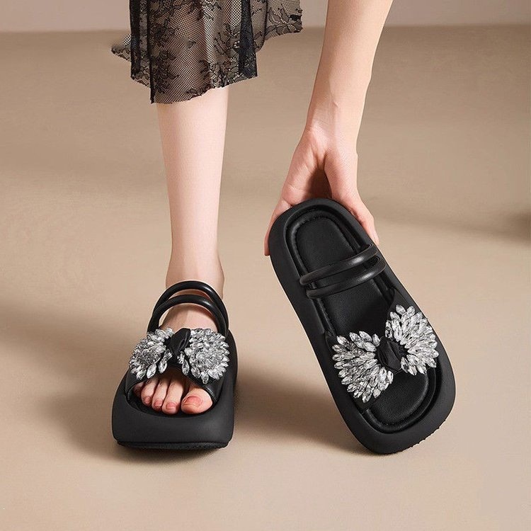 2026 verano de diamante dos zapatillas transpirables para mujeres versátiles nuevas zapatillas de muffin de moda con base de altura expuesta