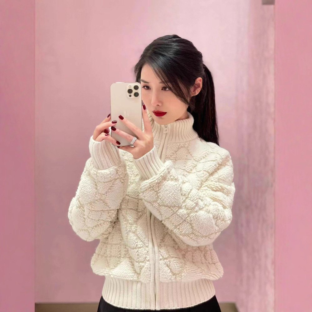 Must-Have Small Fragrance Wool Blend Herringbone Pattern Stand Collar Zipper Casual Versatile Knitted Short Jacket Sweater for Women