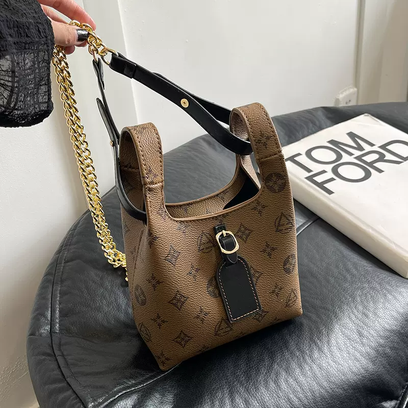 韩系宝宝手提菜篮子包2025春季新款复古时尚儿童斜挎包百搭单肩包