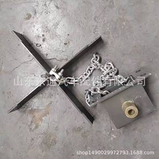 HOWO dump truck Spare Tire Rack�������ֳ����N���{��Ҽ����