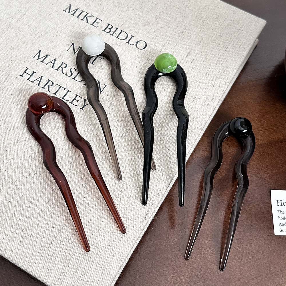 Coconut Frozen cuentas redondas en forma de U horquilla retro mujer 2025 nuevo temperamento de gama alta simple cabeza de bola estilo nacional horquilla