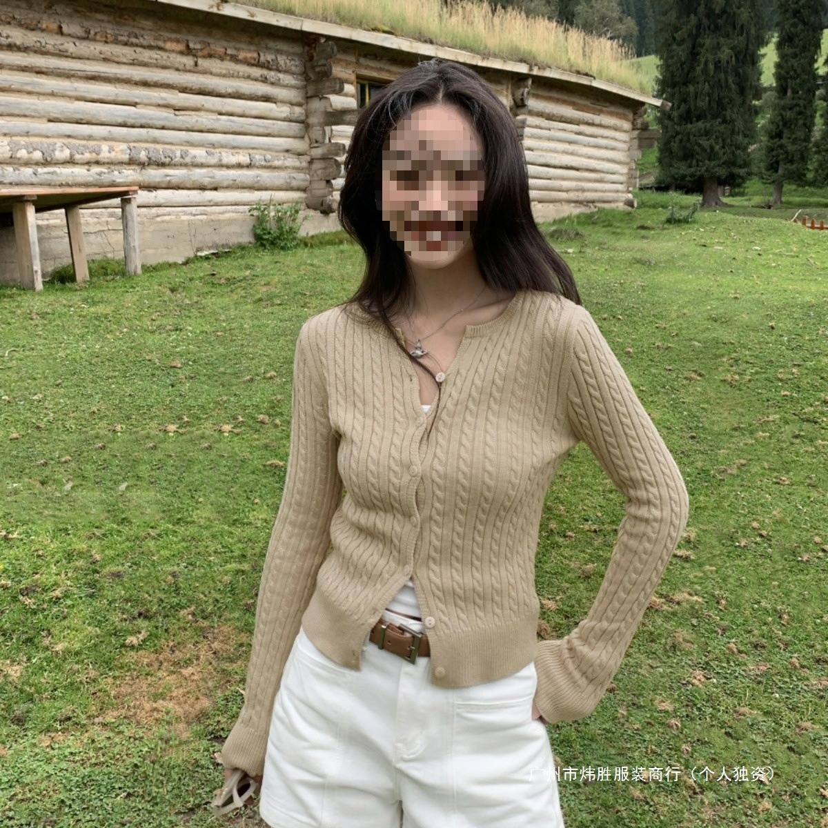 圆领开衫2025短款上衣厚款针织外套别致气质新款早秋女装长袖白色