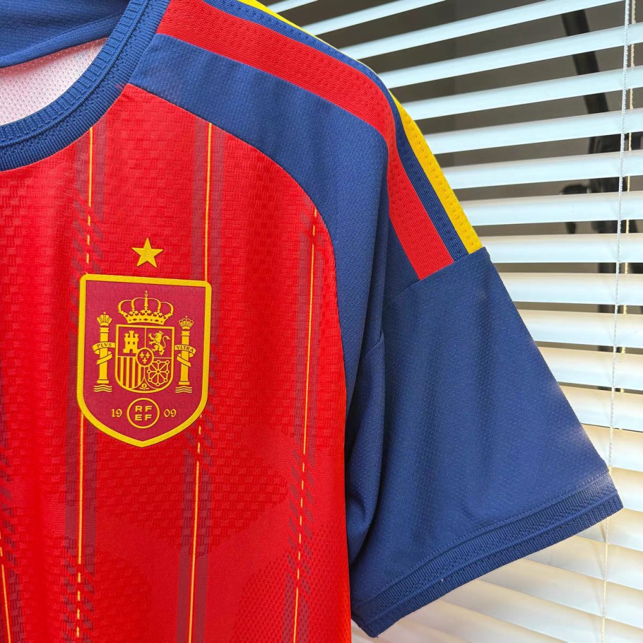 Camiseta de casa de la Copa del Mundo de España 2026 No. 19 Yamal No. 20 Pedri lista de jugadores camiseta mayorista