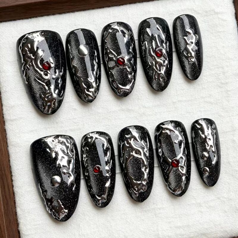 Cross-border sexy dark style silver-plated cat-eye press-on nails, short nails with 3D embossed design, detachable and available in various sizes, wholesale Cross-border sexy dark style silver-plated cat-eye press-on nails, short nails with 3D embossed design, detachable and available in various sizes, wholesale